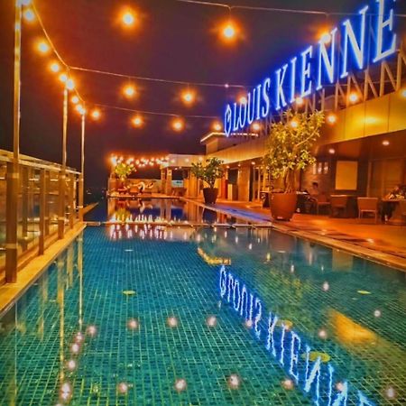 Louis Kienne Hotel Simpang Lima Semarang Esterno foto