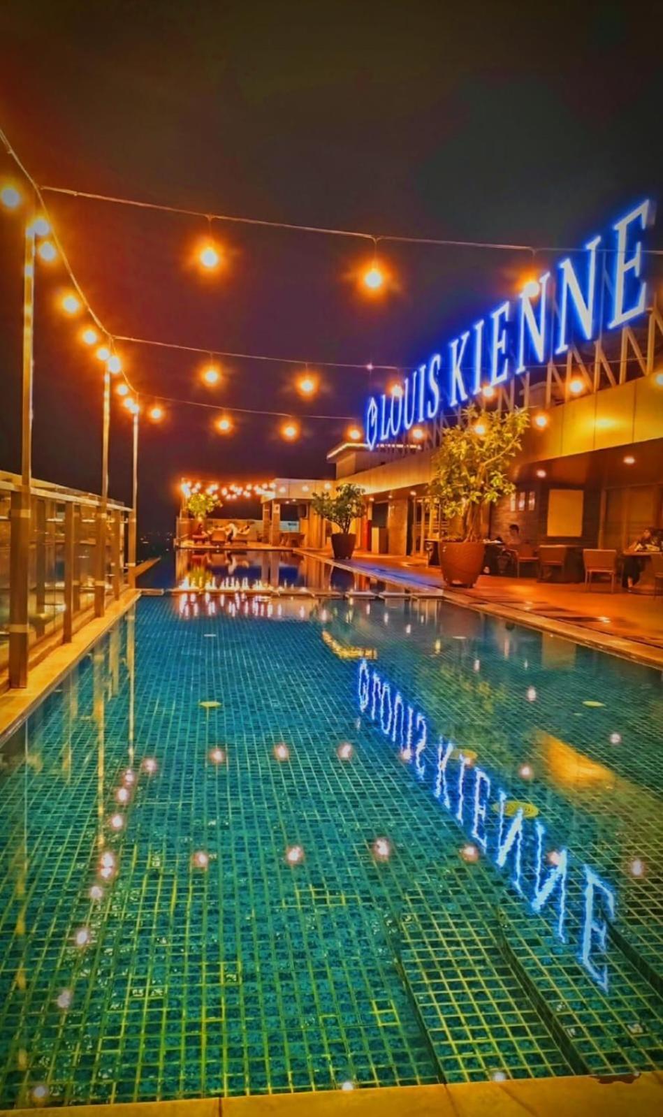 Louis Kienne Hotel Simpang Lima Semarang Esterno foto