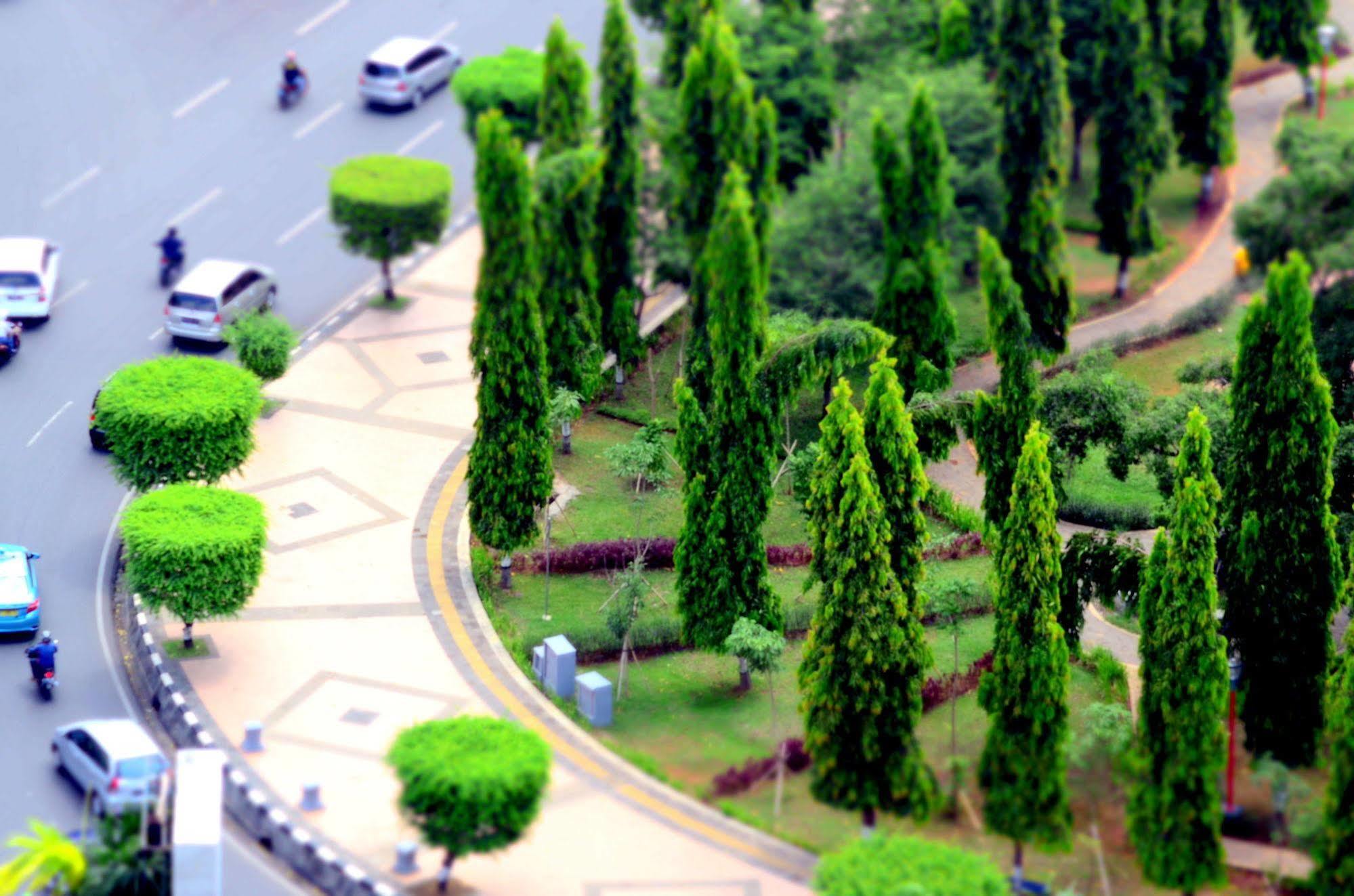 Louis Kienne Hotel Simpang Lima Semarang Esterno foto