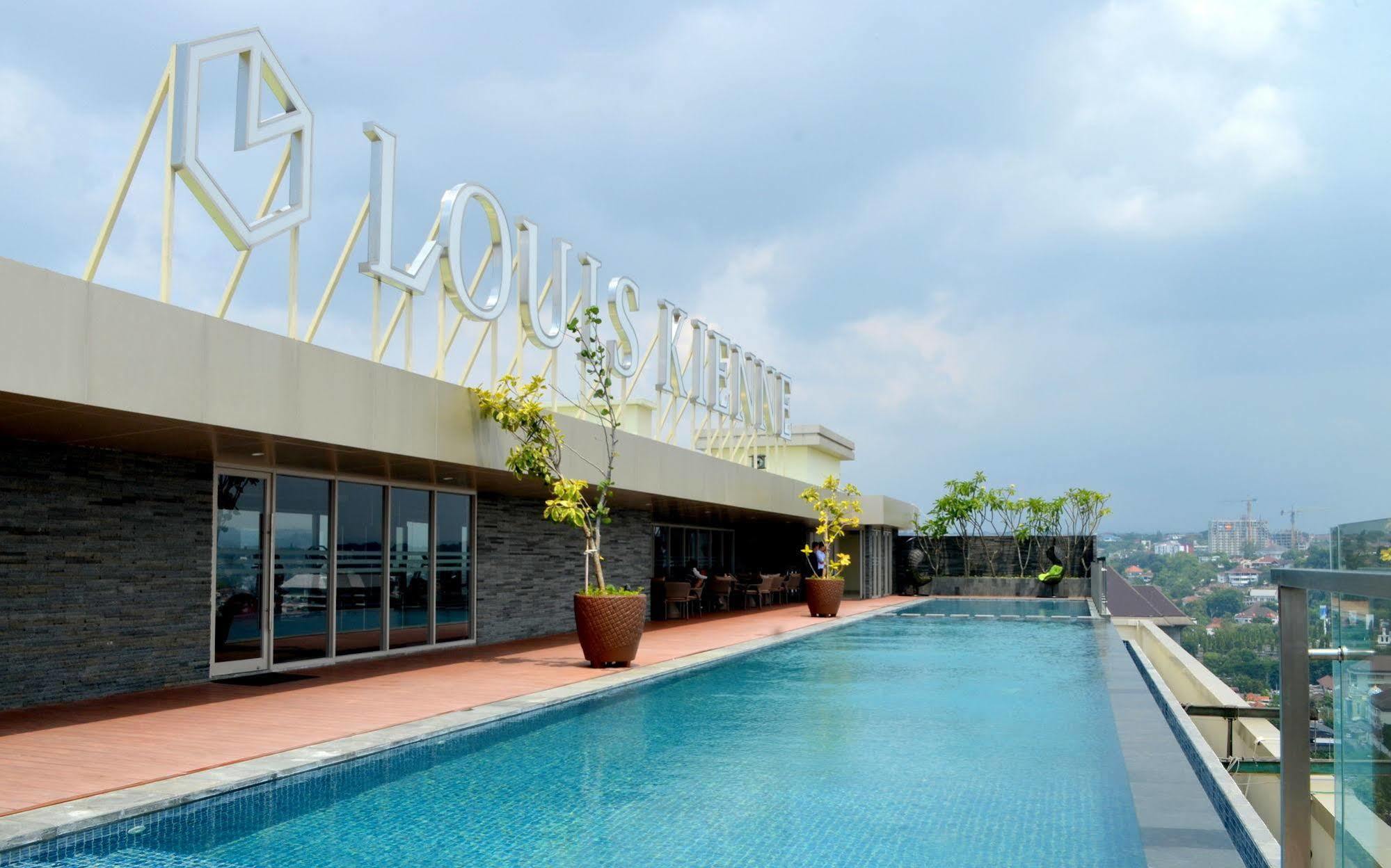 Louis Kienne Hotel Simpang Lima Semarang Esterno foto